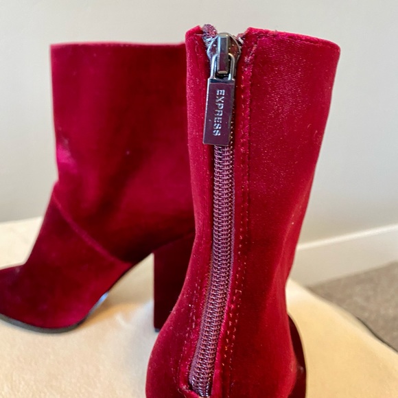 Express Booties - Picture 2 of 4